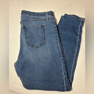 GAP “leggings” skinny fit jean